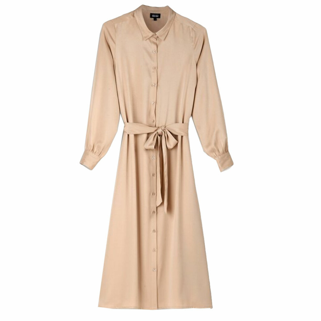 Beige skjortklänning från Bubbleroom