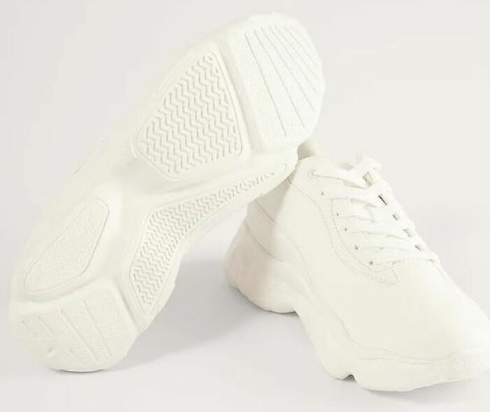 Vita sneakers från NA-KD