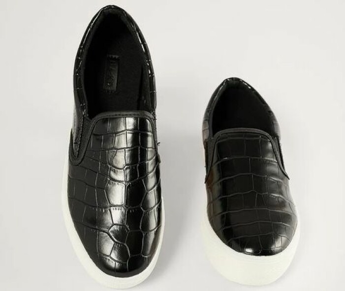 Svarta sneakers i slip in-modell från NA-KD