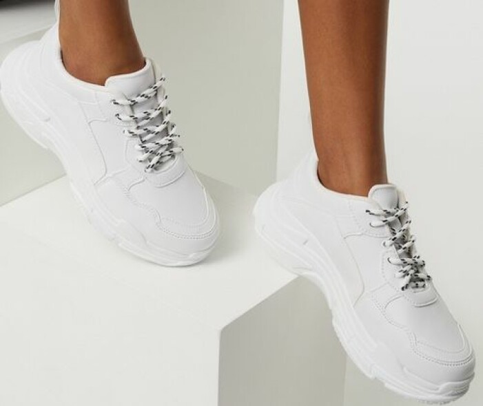 Vita sneakers i chunky modell