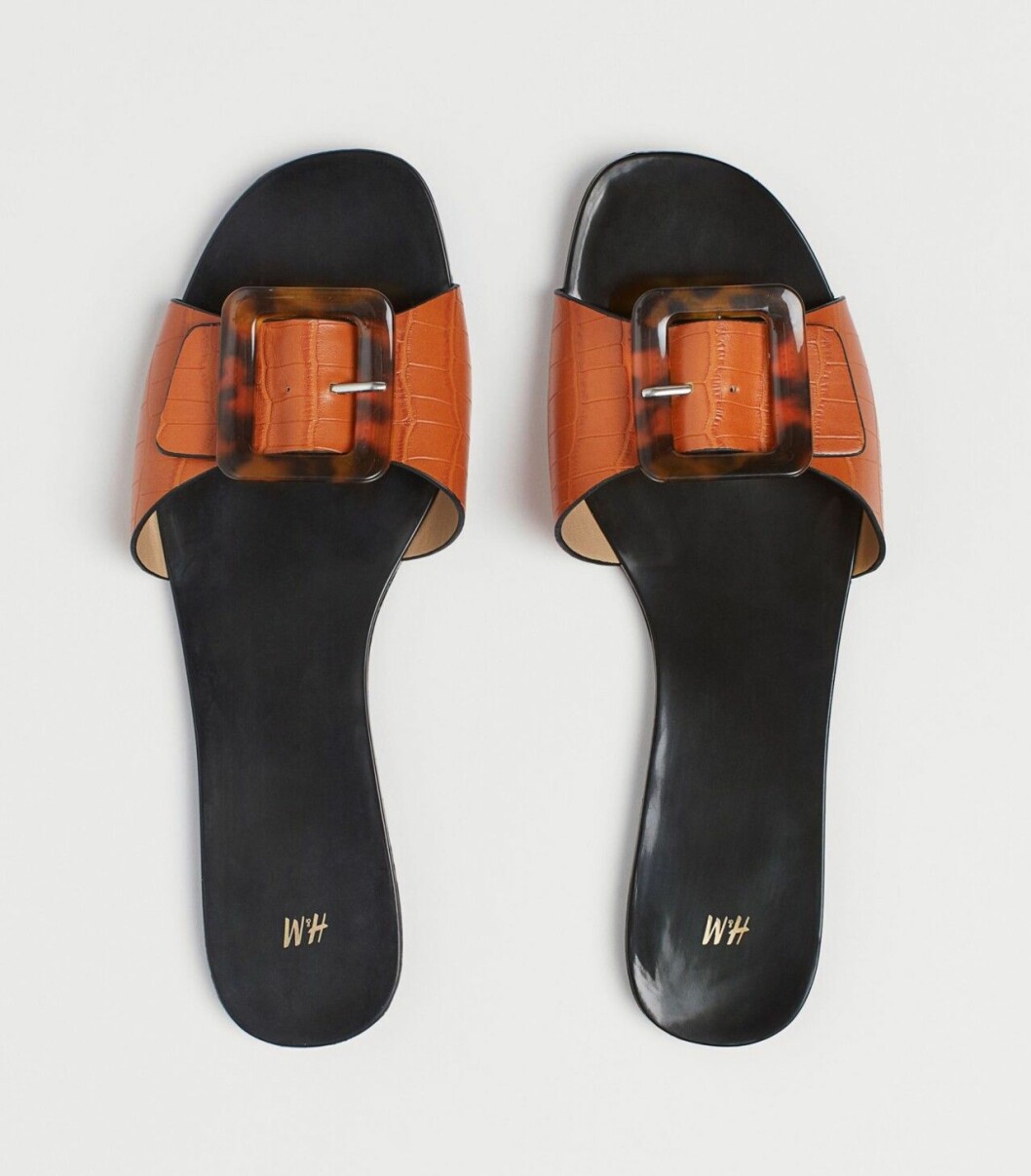 Snygga sandaler till budgetpris med spänne 
