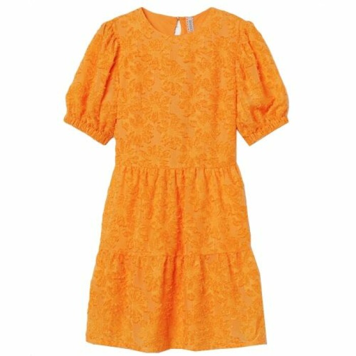 Orange klänning med öppen rygg från H&M