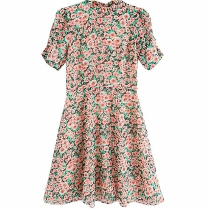 Blommig klänning från Lindex