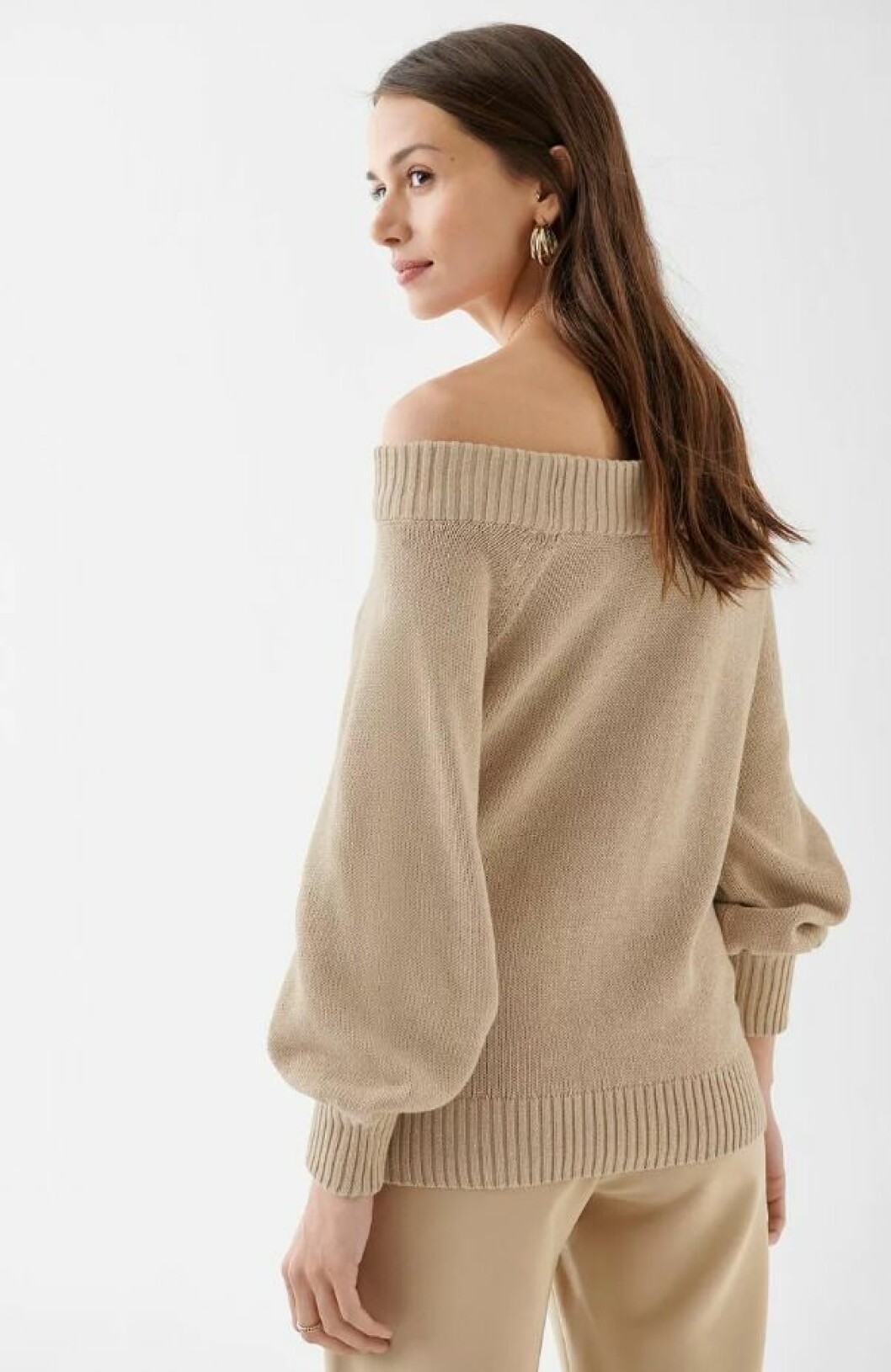 Stickad off shoulder-tröja för dam till 2019
