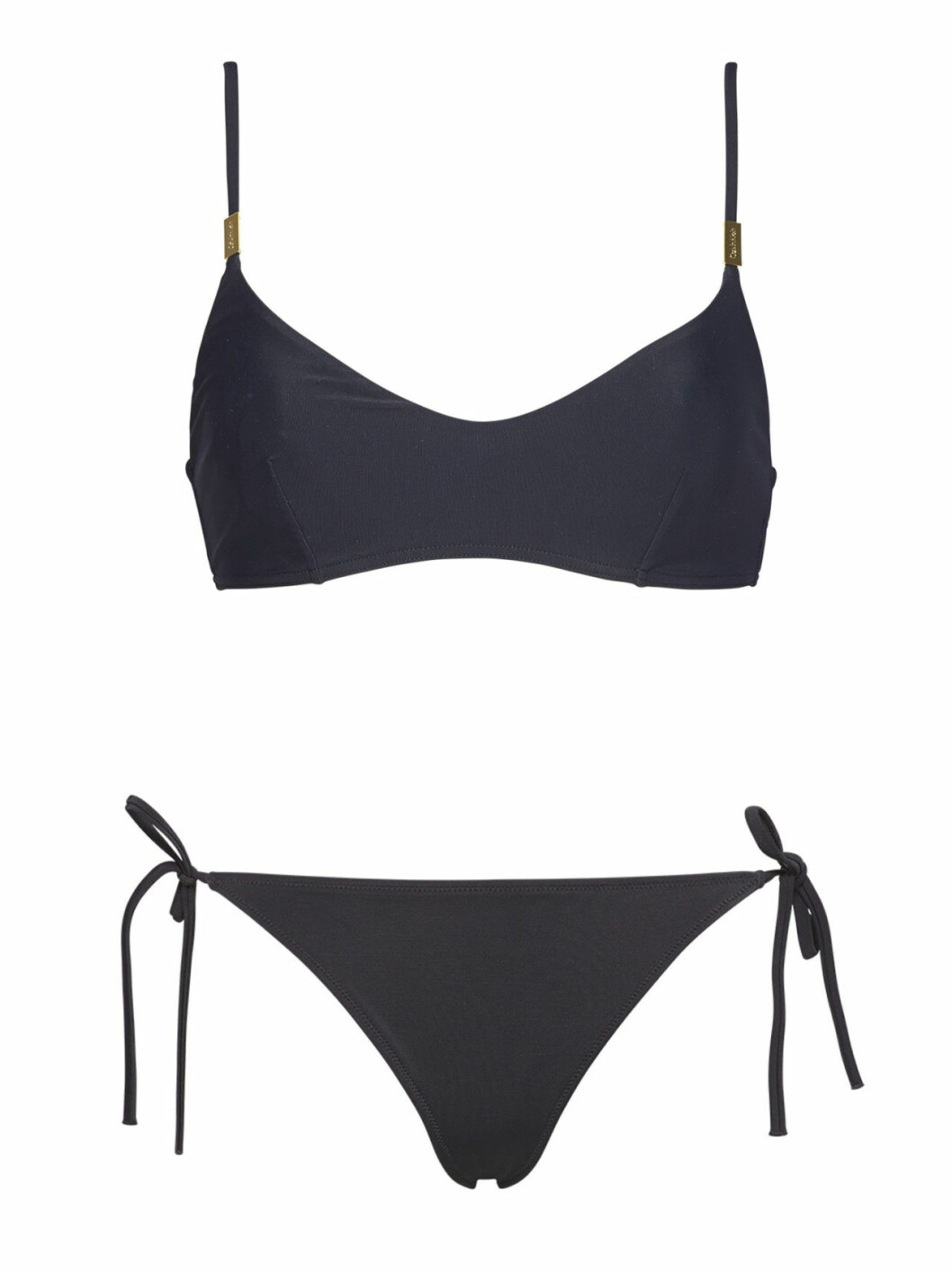 Svart bikini till solresan i vinter