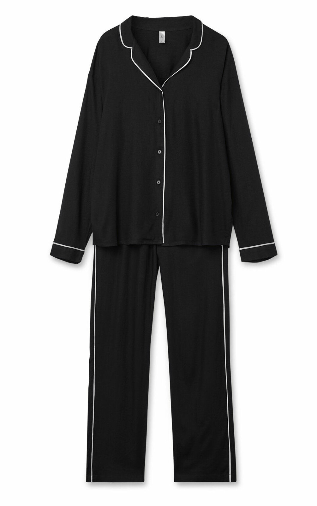 Svart pyjamas till vintern