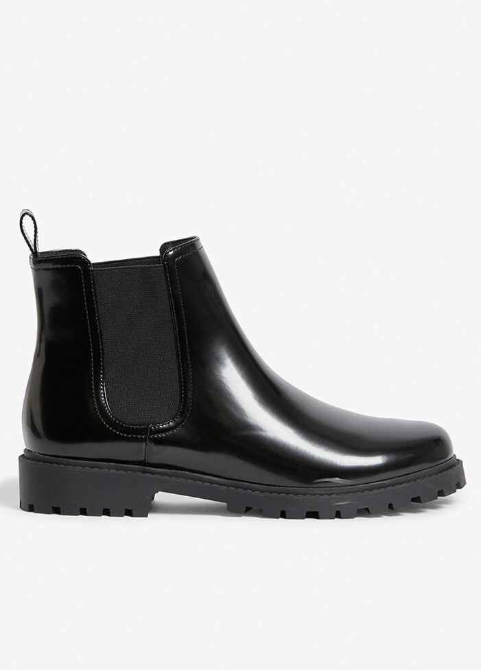 Svarta-boots-knytning-monki