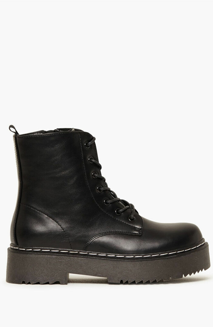 svarta-boots-veganska-nly-shoes