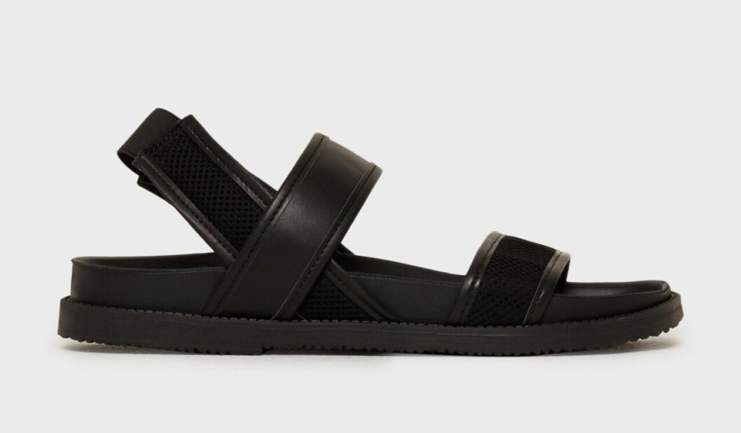 Svarta chunky sandaler från Pieces