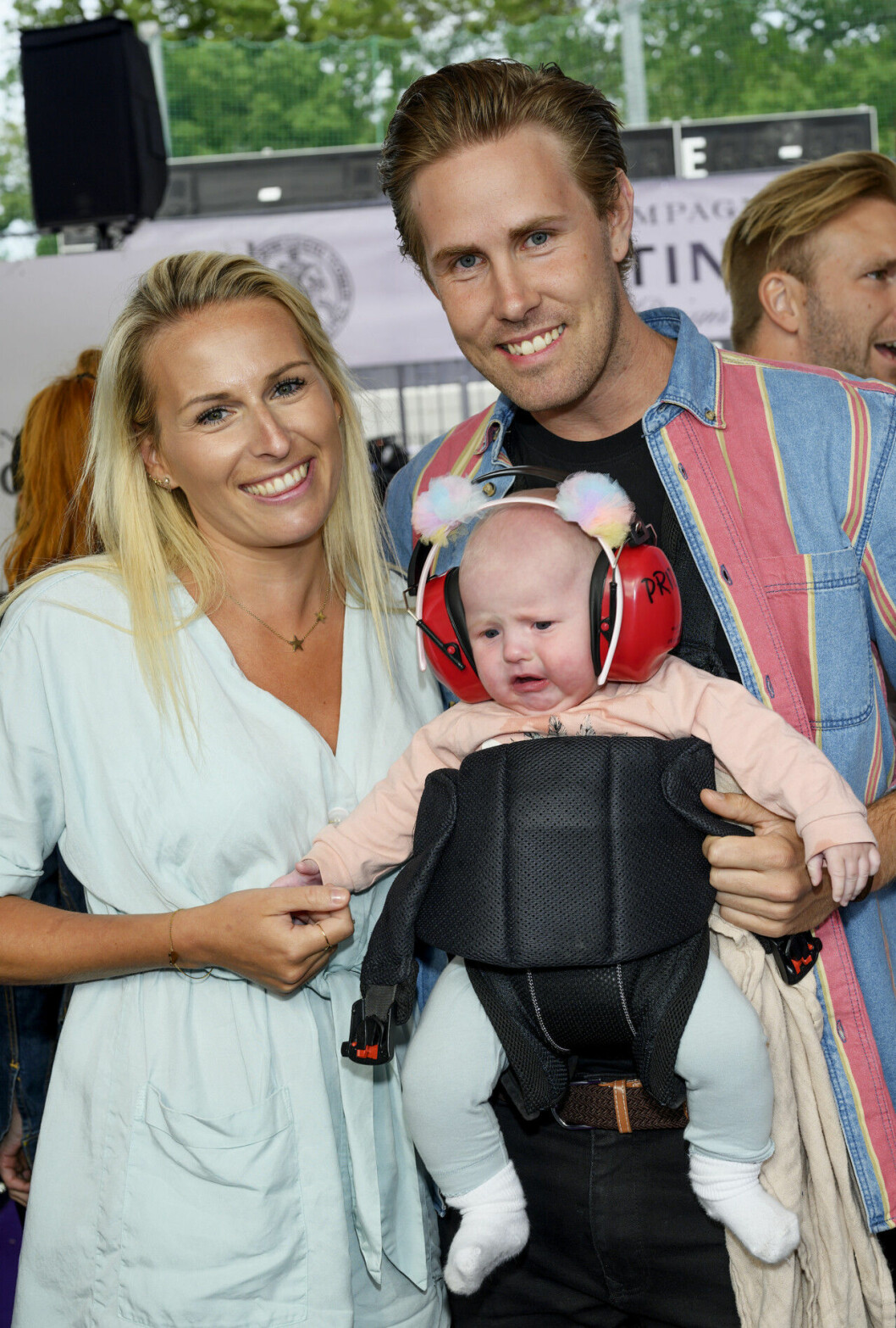 Makarna Tobias Bader och Danielle Kindahl med dottern Elle. Tobias Bader och Danielle Kindahl
