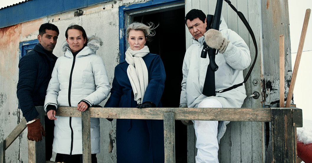 Viktor Karim, Bianca Kronlöf, Lena Endre och Angunnguaq Larsen i Tunn is