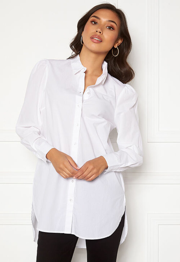 Vit oversized skjorta från Pieces
