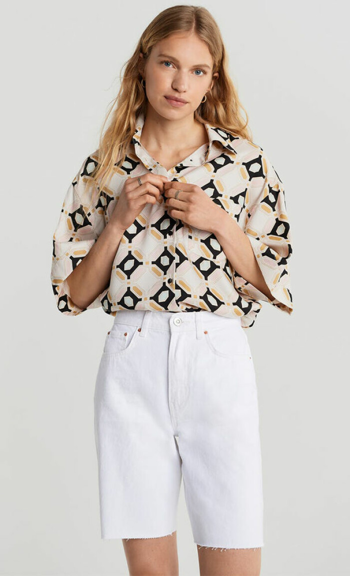 långa vita jeansshorts