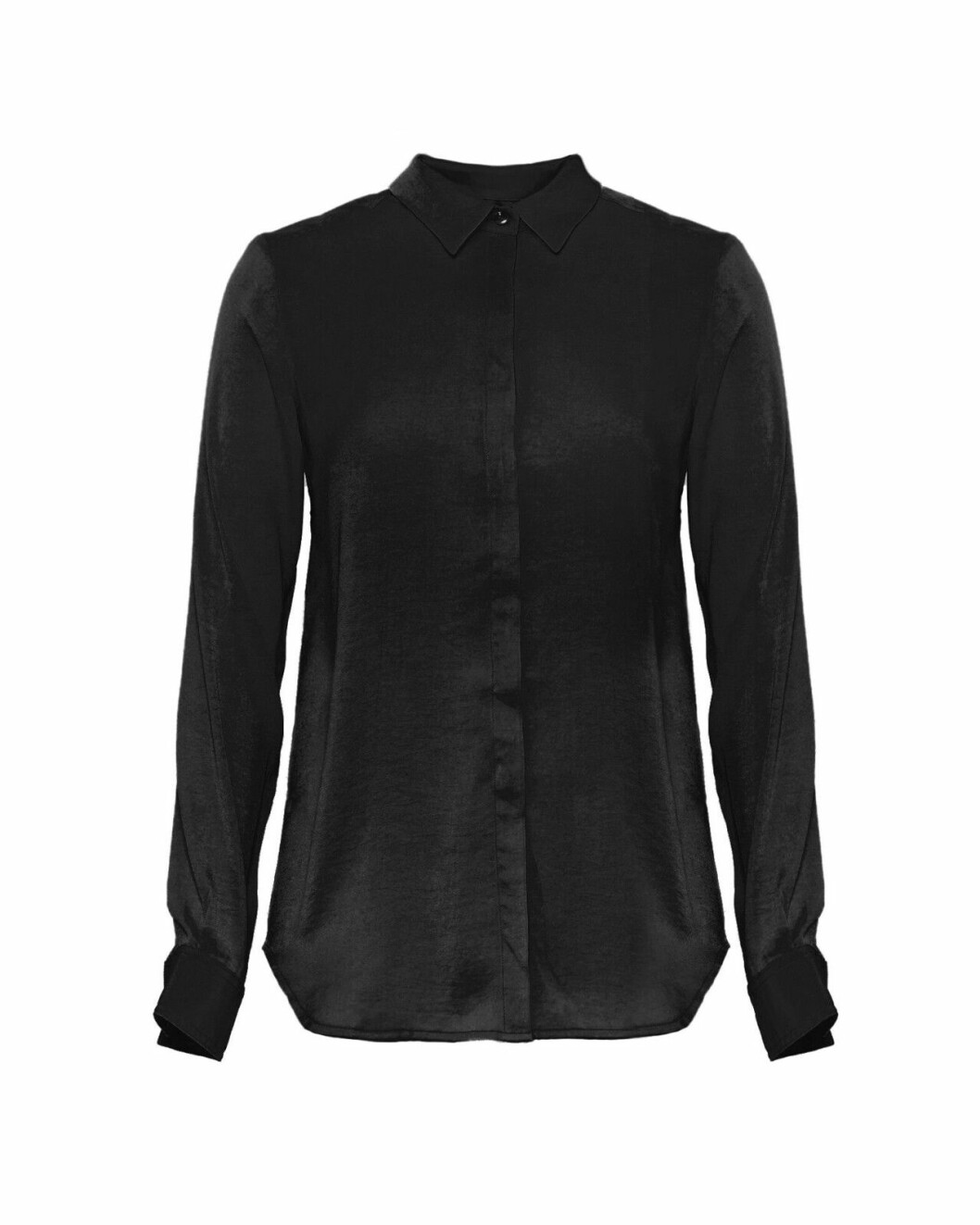 Svart skjorta i glansigt material. <a href="https://track.adtraction.com/t/t?a=1241227584&as=1213860375&t=2&tk=1&epi=WAKAKUU-svart-blus&url=https://www.wakakuu.com/se/designers/wakakuu-icons/wakakuu-icons-blus.html" target="_blank" rel="noopener">Här kan du köpa den</a>. Svart skjorta i glansigt material från Wakakuu.