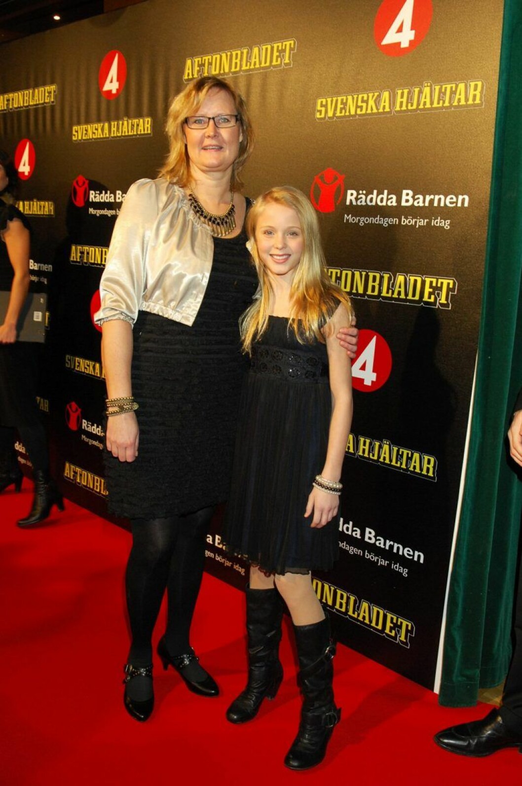 Zara Larsson och mamma Agnetha Larsson på röda mattan